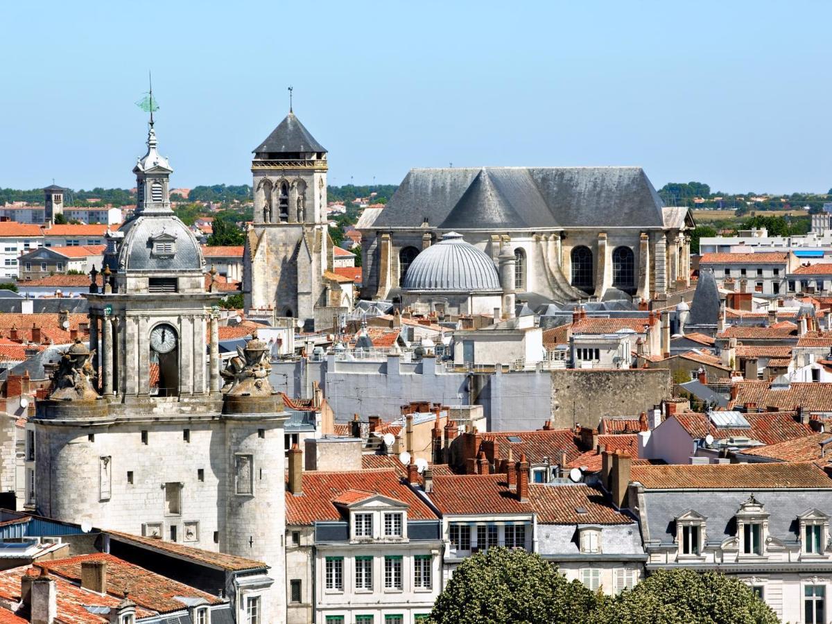 Cour Des Dames Bed & Breakfast La Rochelle  Exterior photo