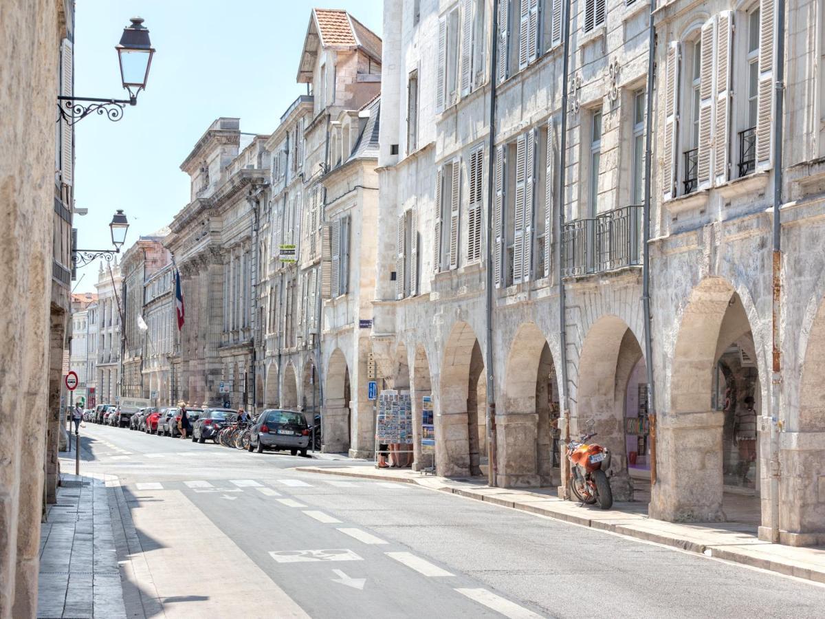 Cour Des Dames Bed & Breakfast La Rochelle  Exterior photo